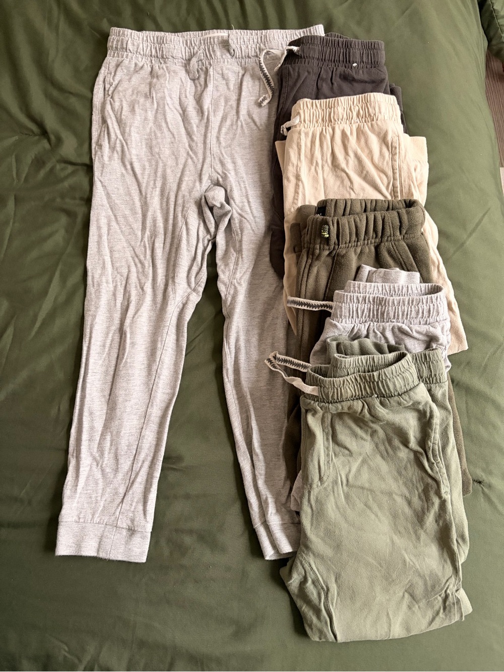 Cotton On and other Kids Sweatpants Bundle in Light Gray, Olive & Cream